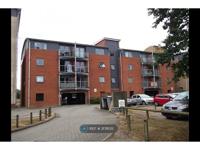 1 Bedroom Flat To Rent In De Grey Road, Colchester, CO4