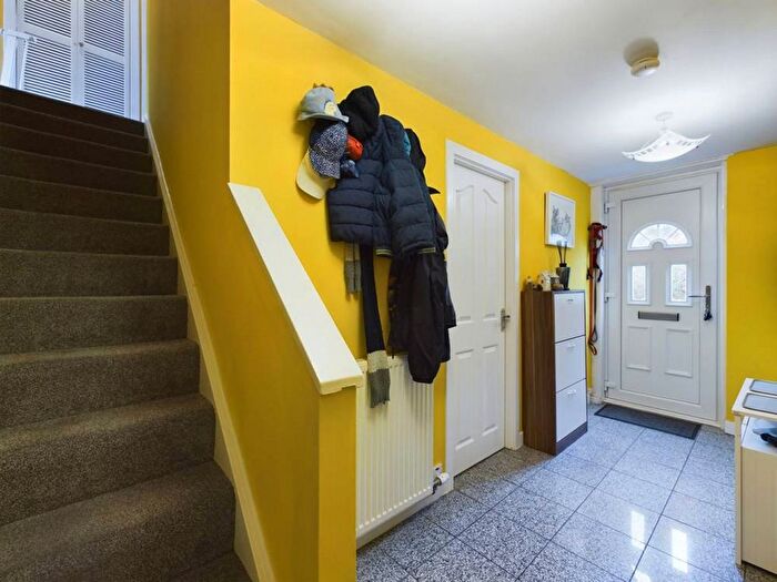 3 Bedroom Terraced House For Sale In Orchard Place, Aberdeen, AB24