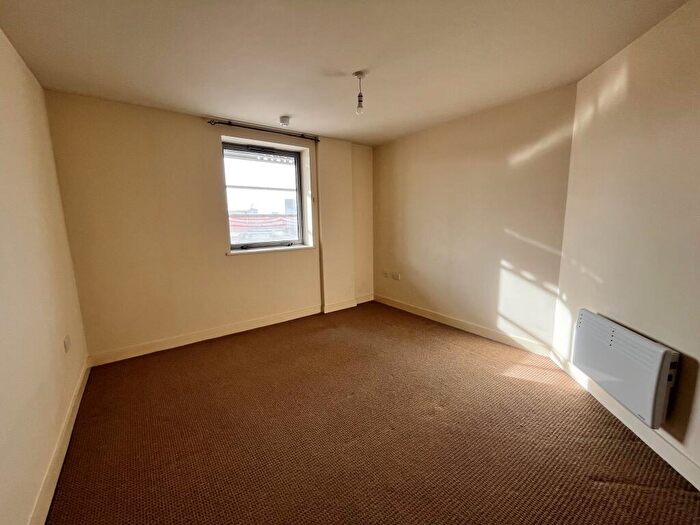 2 Bedroom Apartment To Rent In Quartz, Hall Street, B18