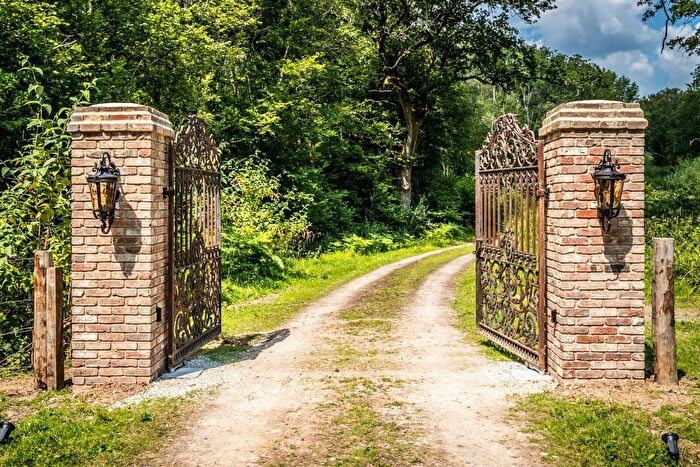 5 Bedroom Land For Sale In Ewhurst, Surrey, GU6