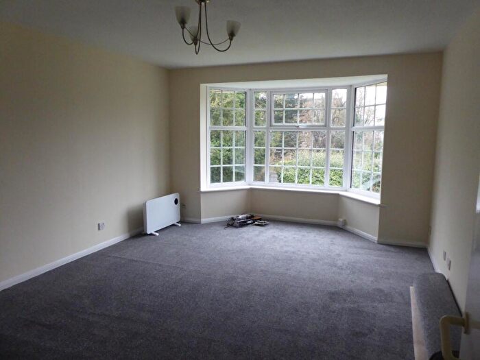 2 Bedroom Flat To Rent In Armadale Court, Westcote Road, Reading, RG30 - Photo 2