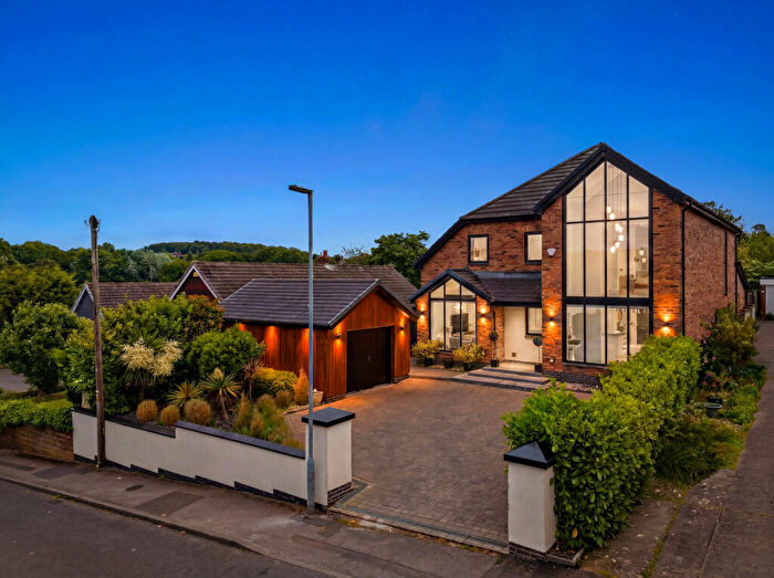 4 Bedroom Detached House For Sale In Jessops Lane, Nottingham, NG4