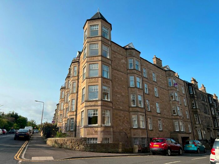 3 Bedroom Flat To Rent In Braid Road, Morningside, Edinburgh, EH10
