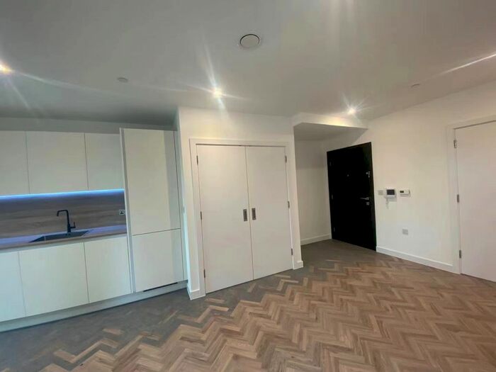 Studio To Rent In Makers Yard, London, E3