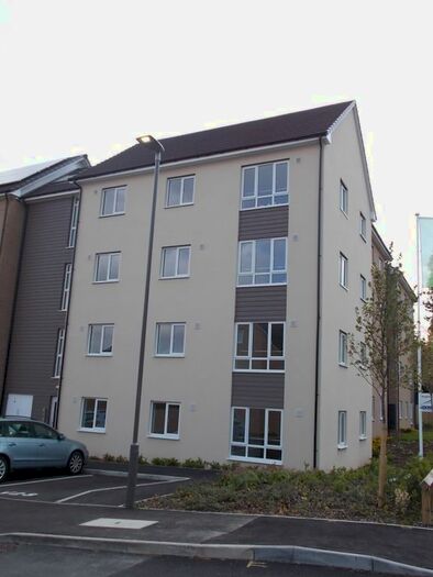 2 Bedroom Flat To Rent In Bunkers Crescent, Bletchley, Milton Keynes MK3