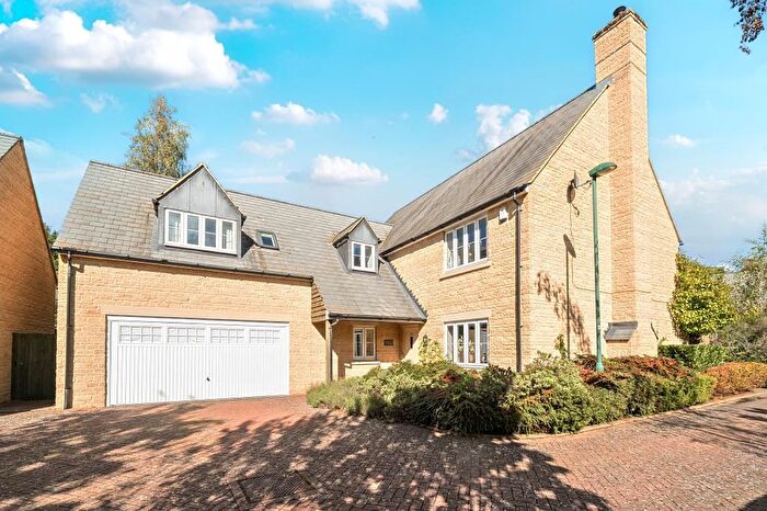 5 Bedroom Detached House For Sale In Yarnton, Oxfordshire, OX5