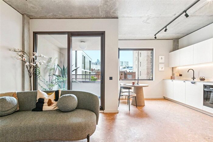 1 Bedroom Flat To Rent In All Saints Passage, SW18