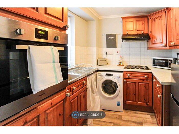2 Bedroom End Of Terrace House To Rent In Swallow Gardens, Carlton, Nottingham, NG4