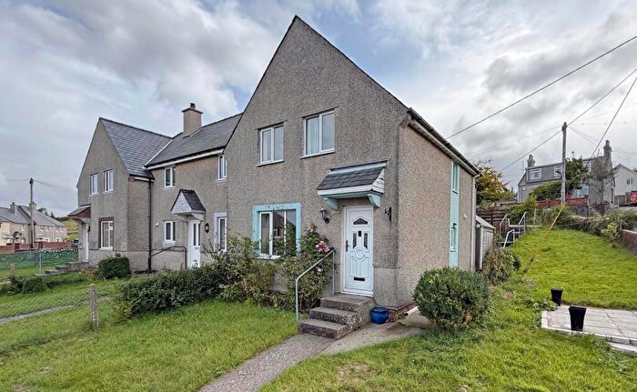 3 Bedroom End Of Terrace House For Sale In Dreflan, Rhosgadfan, Caernarfon, Gwynedd, LL54