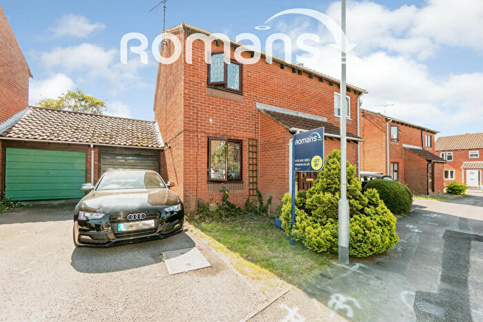 2 Bedroom Semi-Detached House To Rent In Chilcombe Way, Lower Earley, RG6