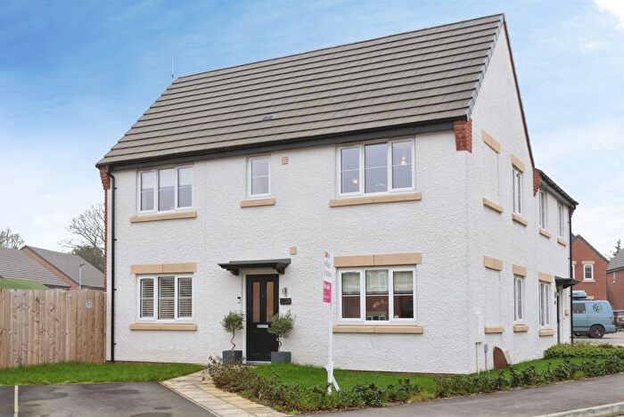 3 Bedroom Semi-Detached House For Sale In Nightingale Drive, Kirk Ella, Hull, HU10