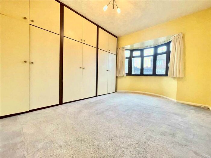 3 Bedroom Bungalow For Sale In Cedar Avenue, Kirkby In Ashfield, NG17