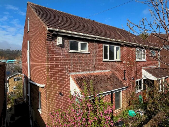 3 Bedroom Semi-Detached House To Rent In Trinity Close, Scarborough, YO11