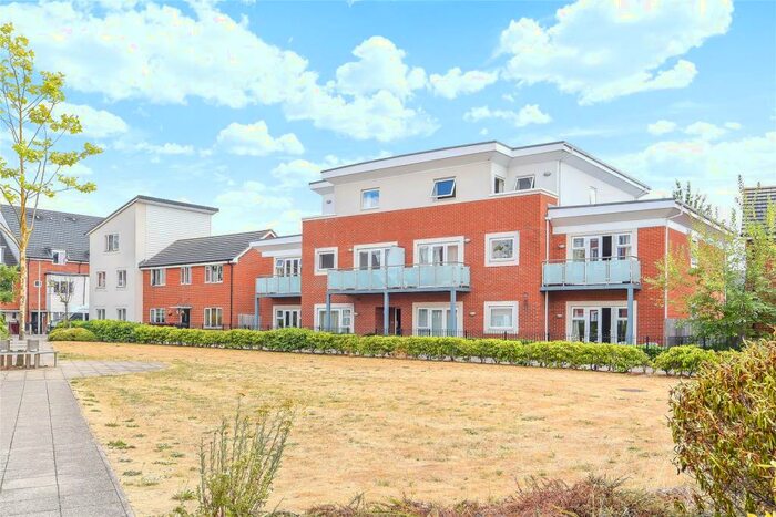 2 Bedroom Apartment To Rent In Palmerston House, Aran Walk, Reading, Berkshire, RG2