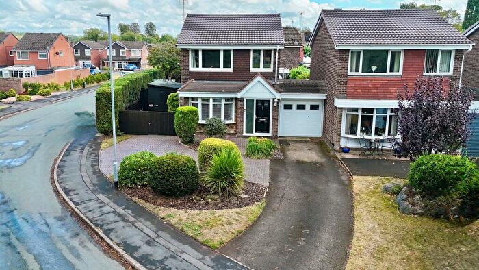3 Bedroom Detached House For Sale In Redwood Avenue, Stone, ST15