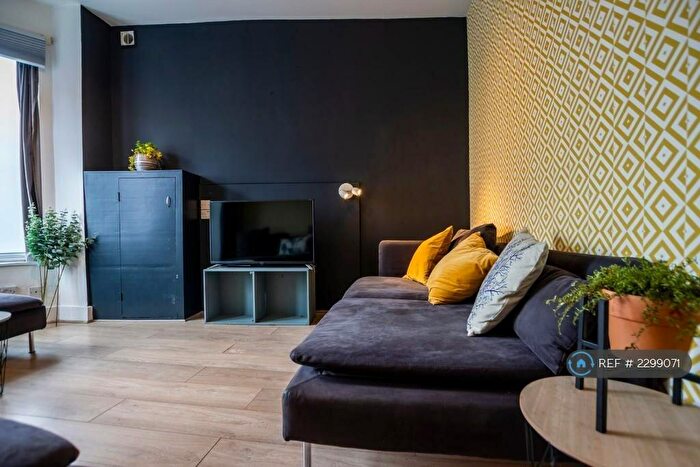 6 Bedroom End Of Terrace House To Rent In Haydn Avenue, Manchester, M14