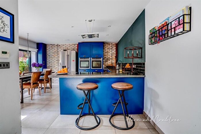 3 Bedroom Detached House For Sale In Wyndham Road, Cardiff, CF11