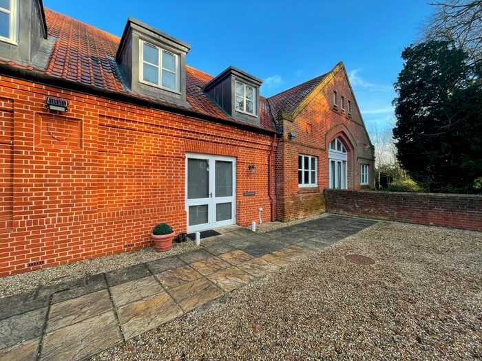 2 Bedroom Mews House To Rent In The Street, Great Saling, Braintree, CM7