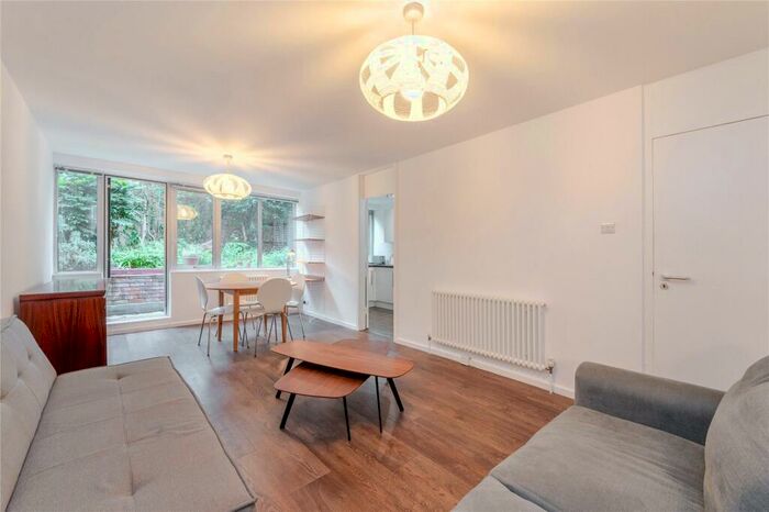 1 Bedroom Flat To Rent In Silsoe House, Park Village East, London, NW1