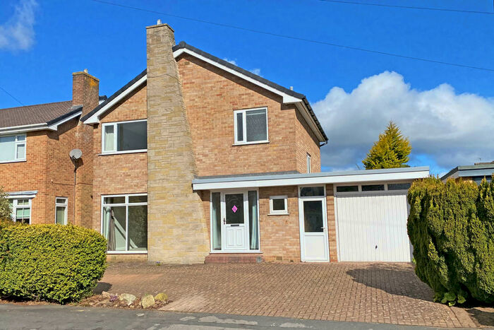 3 Bedroom Detached House To Rent In Mallinson Oval, Harrogate, HG2