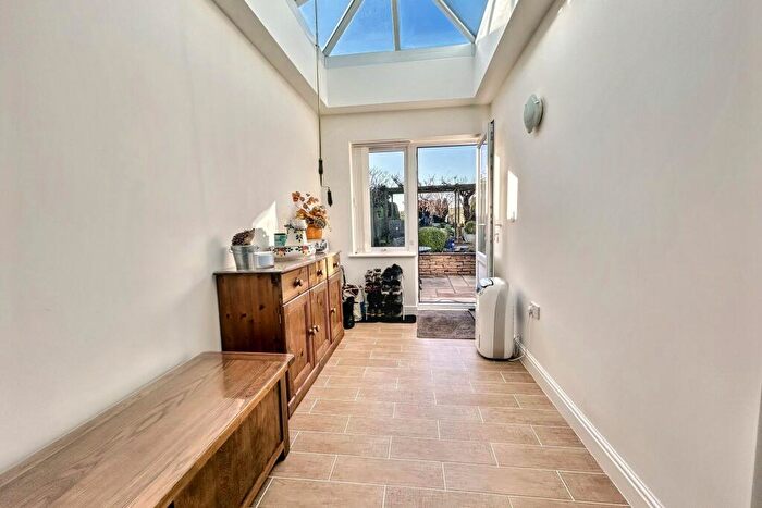 4 Bedroom Detached House For Sale In Sturminster Marshall, BH21
