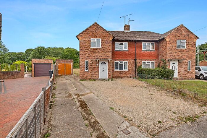 3 Bedroom Semi-Detached House For Sale In Ref: Gk - Ashleigh Close, Horley, RH6