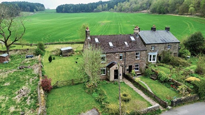 4 Bedroom Property For Sale In The Miers, Birchover, DE4