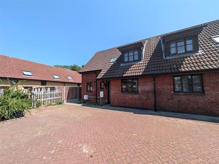 3 Bedroom End Of Terrace House To Rent In St. Michaels Gate, Peterborough, Cambridgeshire, PE1