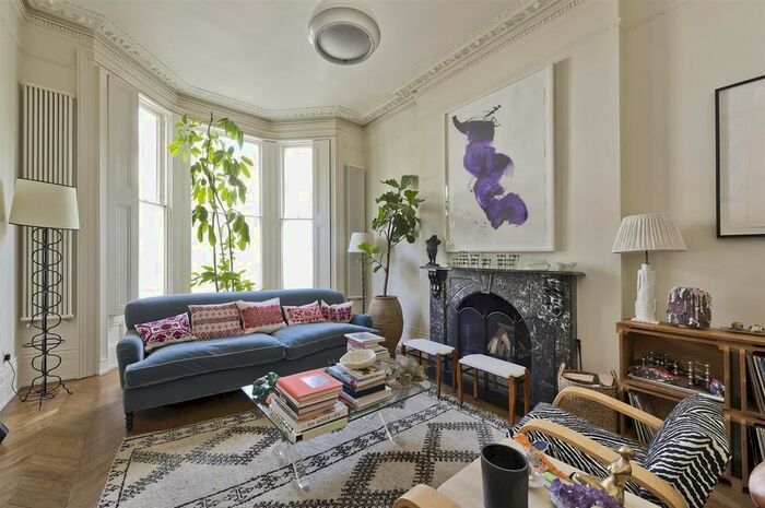 5 Bedroom Link Detached House To Rent In Oxford Gardens, London, W10