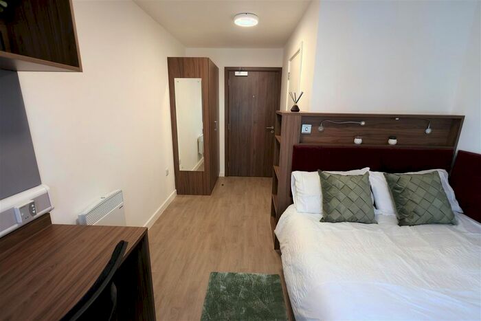 1 Bedroom Flat To Rent In Phoenix Place, Liverpool, L5