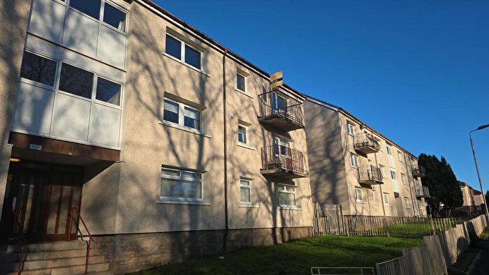 3 Bedroom Flat To Rent In Kirkness Street, Airdrie, ML6
