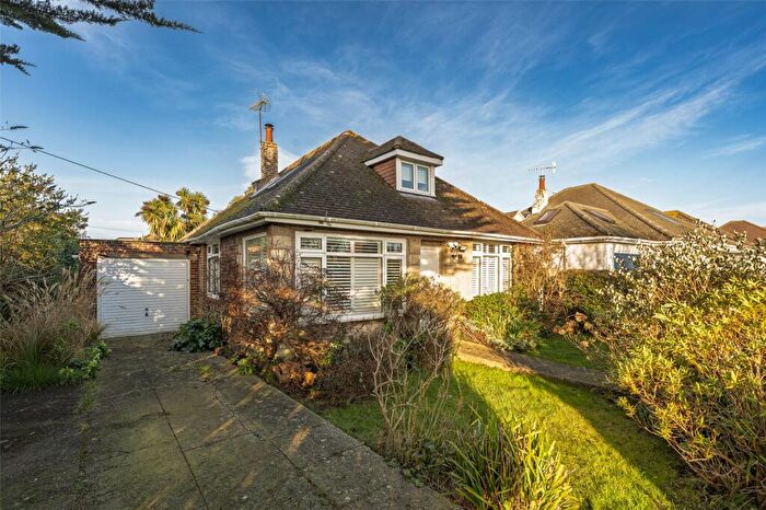 3 Bedroom Bungalow For Sale In Upper West Drive, Ferring, Worthing, West Sussex, BN12
