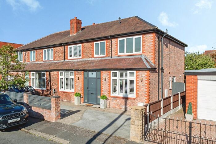 4 Bedroom Semi-Detached House For Sale In Norcott Avenue, Warrington, Cheshire, WA4