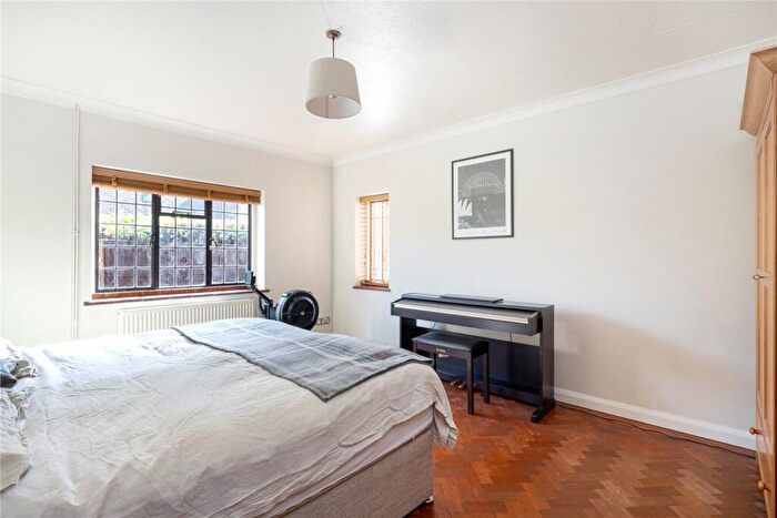 3 Bedroom Bungalow For Sale In Warren Road, Guildford, Surrey, GU1