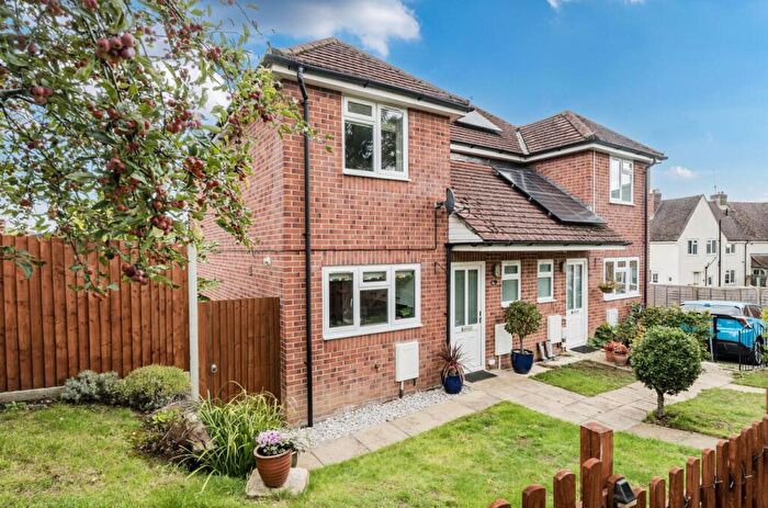 3 Bedroom Semi-Detached House For Sale In Greenfinch Close, Eastleigh, SO50