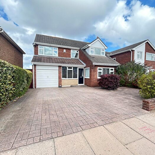 4 Bedroom Detached House For Sale In Easedale Drive, Ainsdale, Sefton, PR8