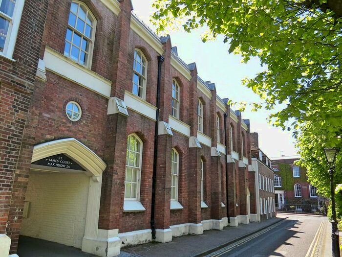 3 Bedroom Penthouse To Rent In Church Street, Poole, BH15