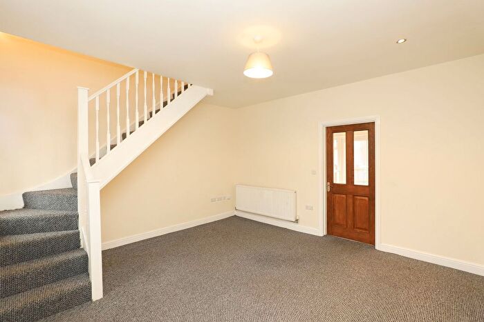 2 Bedroom Detached House For Sale In Wessex Close, Brimington, S43