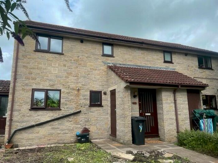 1 Bedroom Flat To Rent In Manor Close, Glastonbury, BA6