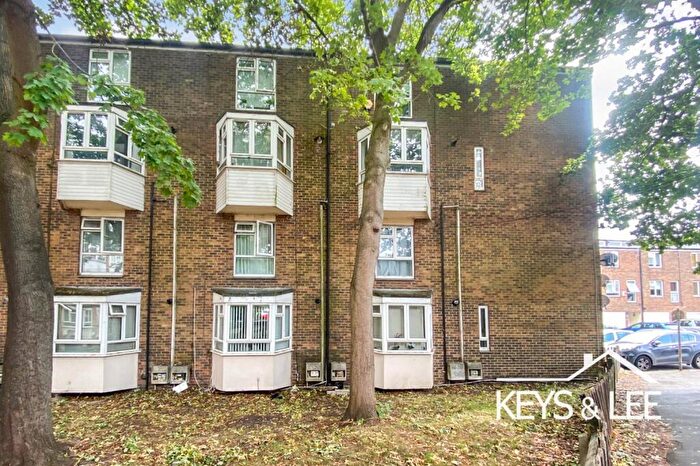 2 Bedroom Flat To Rent In Elizabeth House, Albany Road, Brentwood, CM15