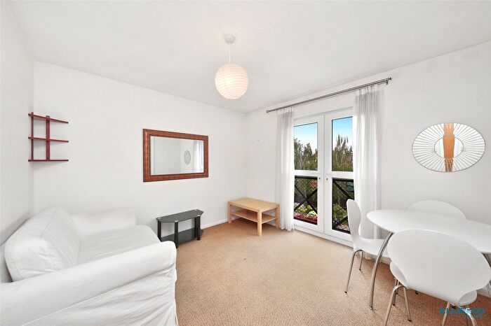 1 Bedroom Flat To Rent In Northiam Street, London, E9