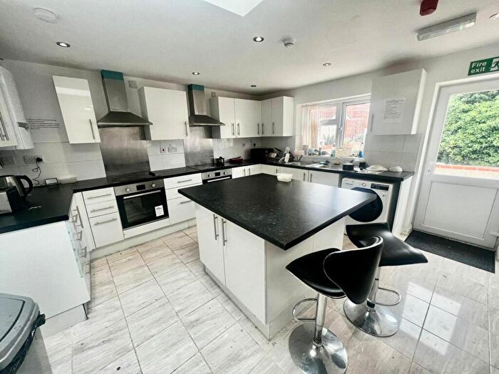 1 Bedroom Semi-Detached House To Rent In Strathmore Avenue, Coventry, CV1