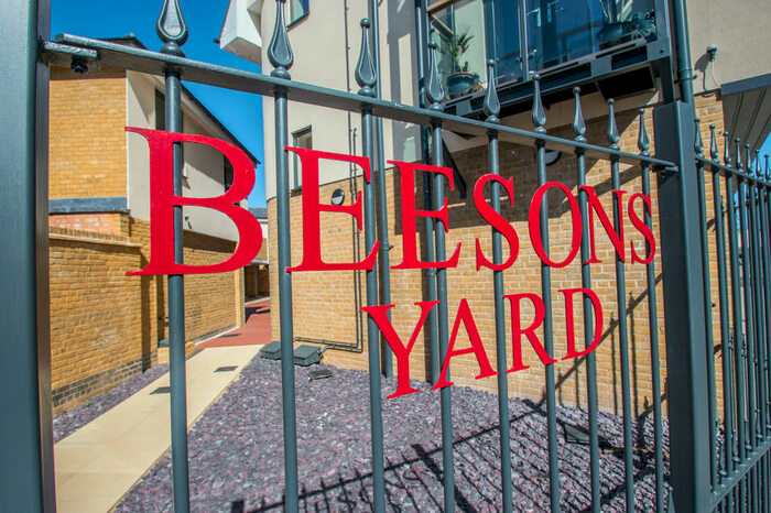 2 Bedroom Apartment To Rent In Beesons Yard, Hertford, SG14