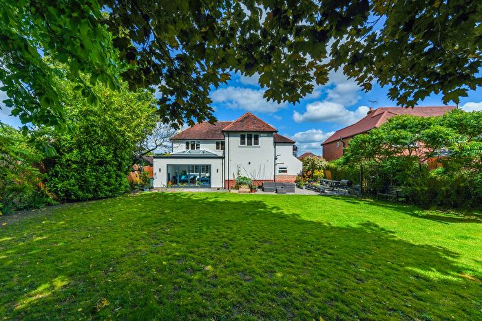 4 Bedroom Detached House For Sale In Bingham Road, Radcliffe-On-Trent, NG12