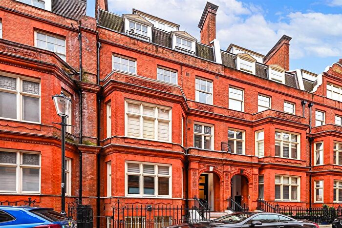 2 Bedroom Flat For Sale In Hans Road, Knightsbridge, SW3