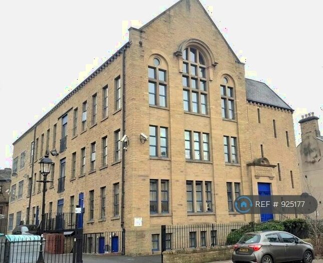 1 Bedroom Flat To Rent In The Lofts, Huddersfield, HD1