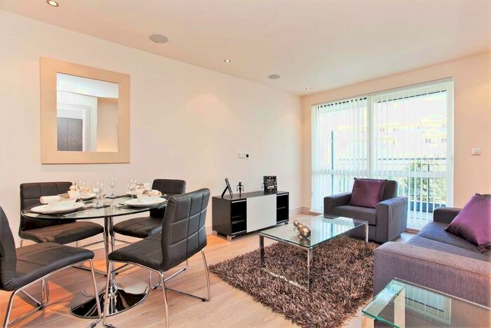 1 Bedroom Flat To Rent In Doulton House, Chelsea Creek, Park Street, Fulham, SW6