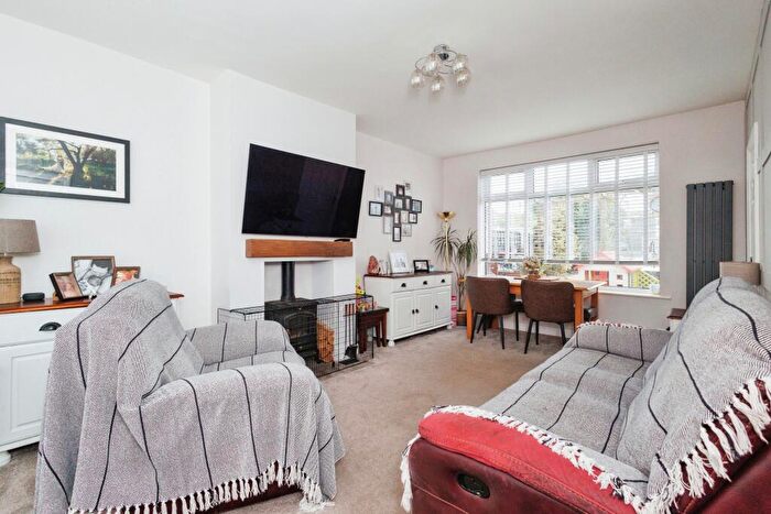 3 Bedroom Semi-Detached House For Sale In Westbourne Road, Denton, Manchester, Greater Manchester, M34