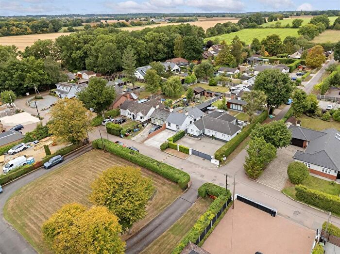 3 Bedroom Semi-Detached Bungalow For Sale In Hunters Chase, Hutton, Brentwood, CM13