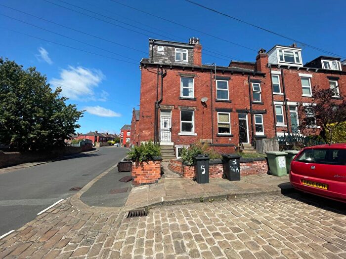 3 Bedroom Terraced House For Sale In Wetherby Place, Burley, Leeds, LS4